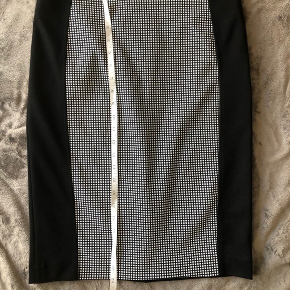 Olsen Europe Black Pencil Skirt Black And White Checkered Middle Panel Size 8 - Picture 10 of 15